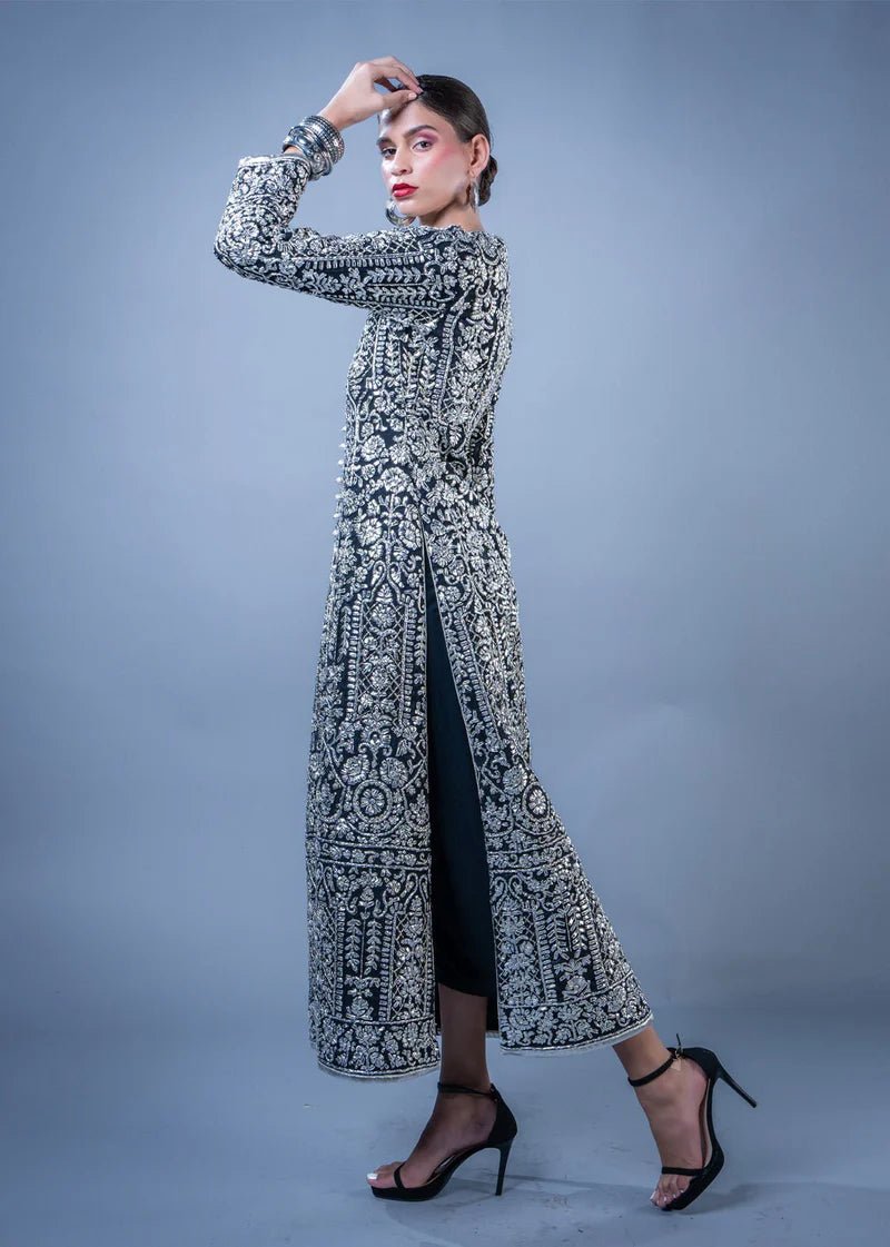 Black is Back: Rizwan Beyg's Siyaah Collection and Timeless Elegance - Rizwan Beyg Design