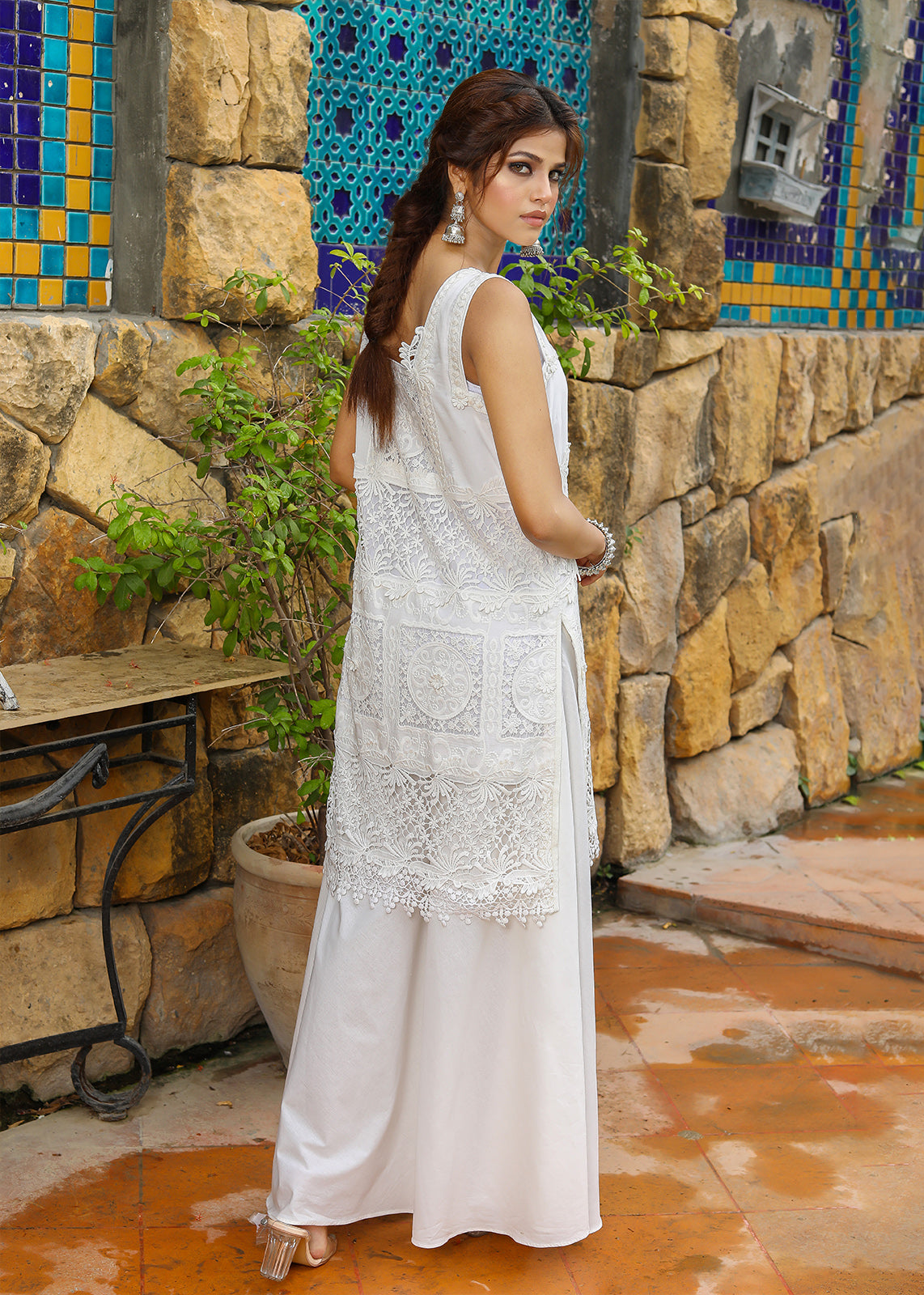 Amira Sleeveless