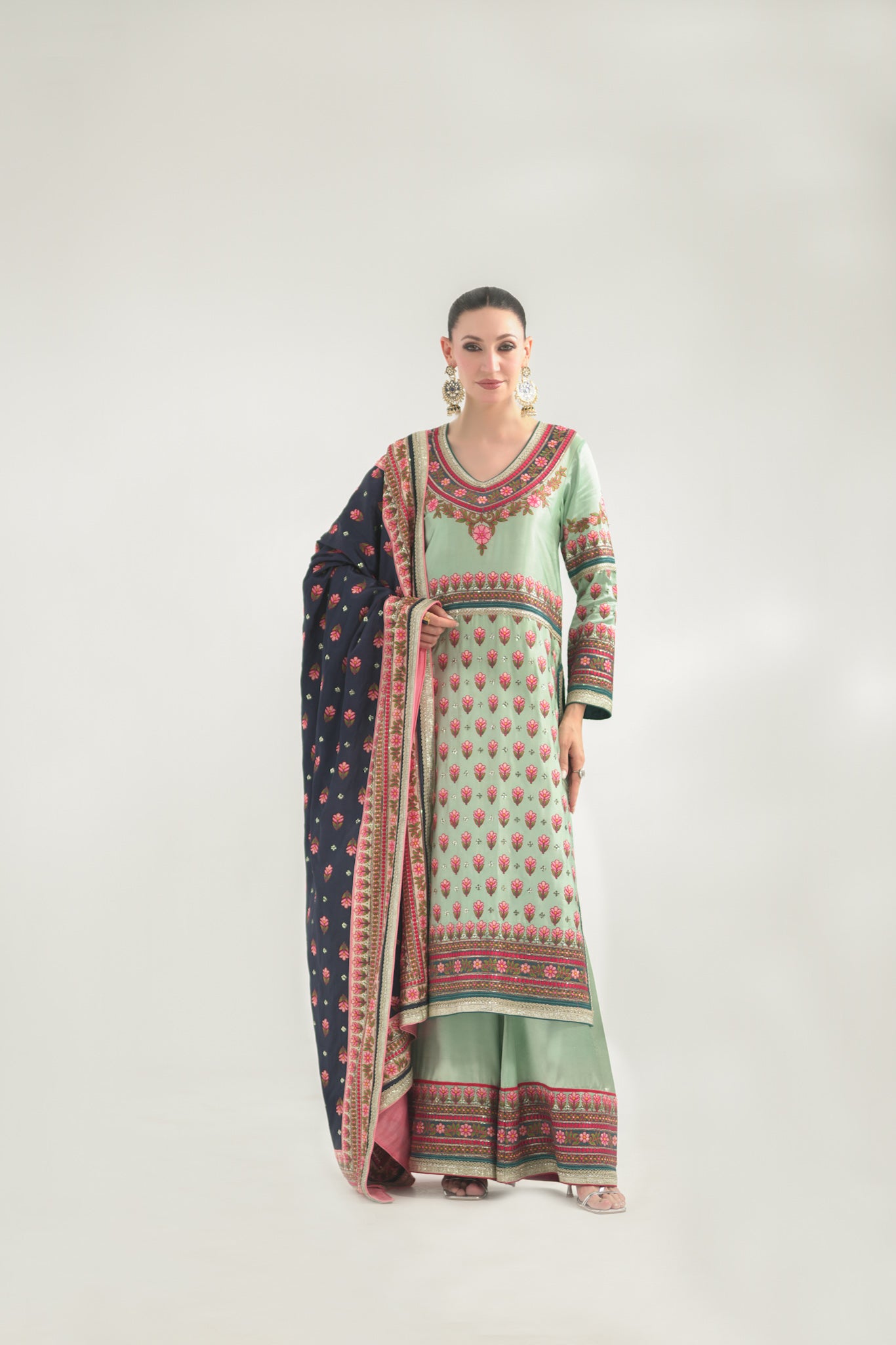 Nilofer Aqua