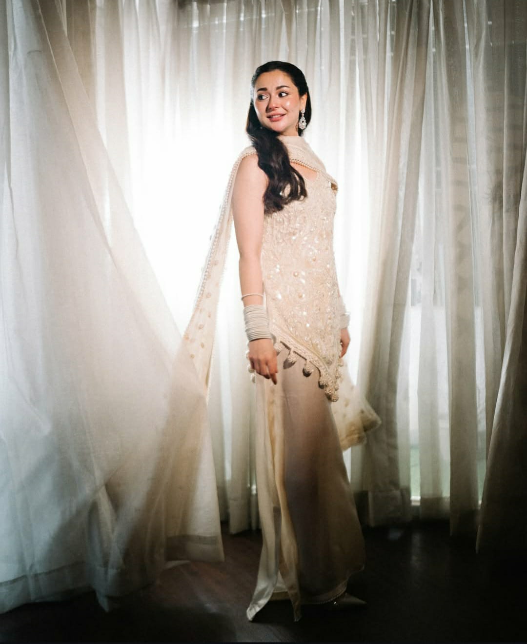 Izaar wirh border - Rizwan Beyg Design