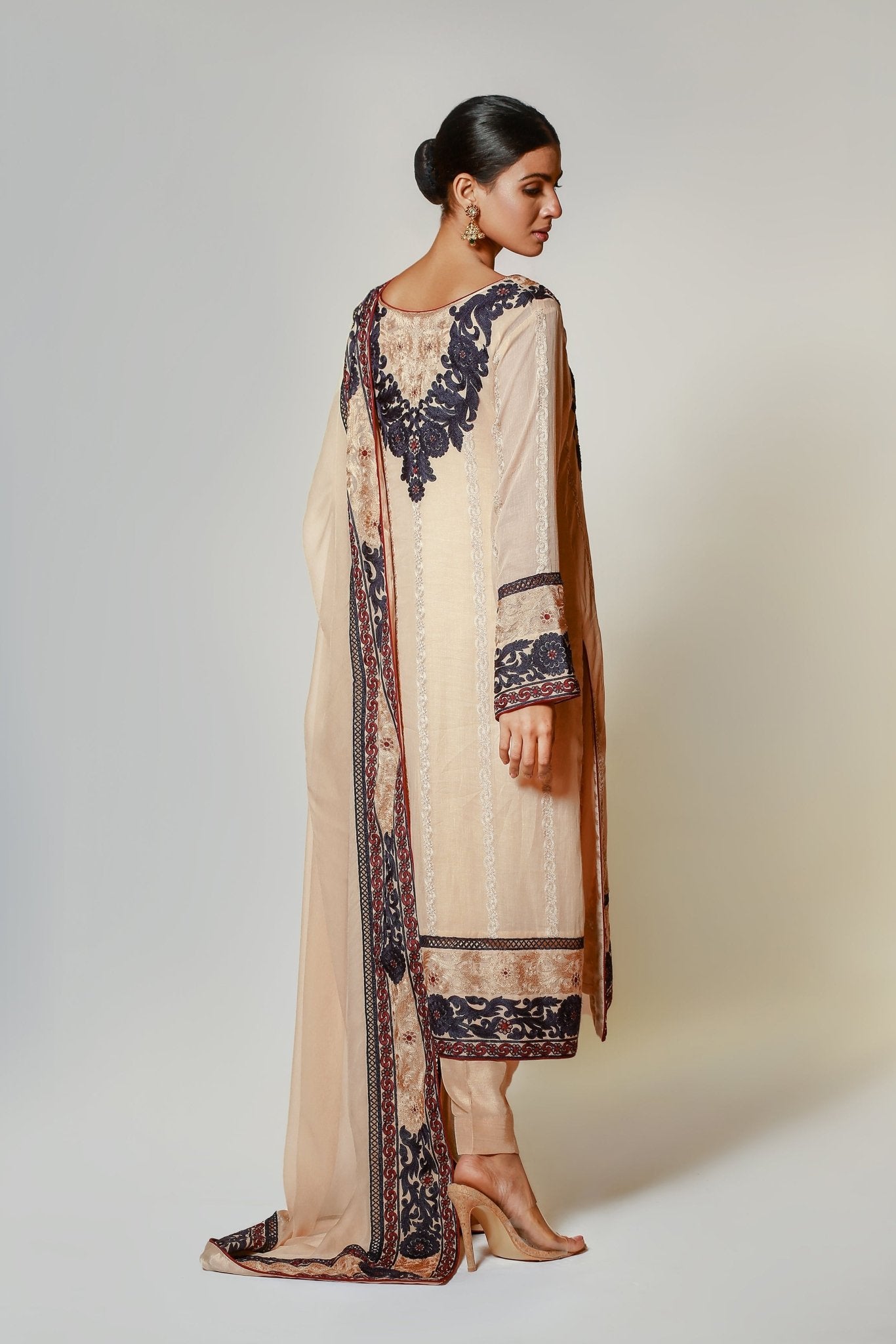 Morellow - Rizwan Beyg Design