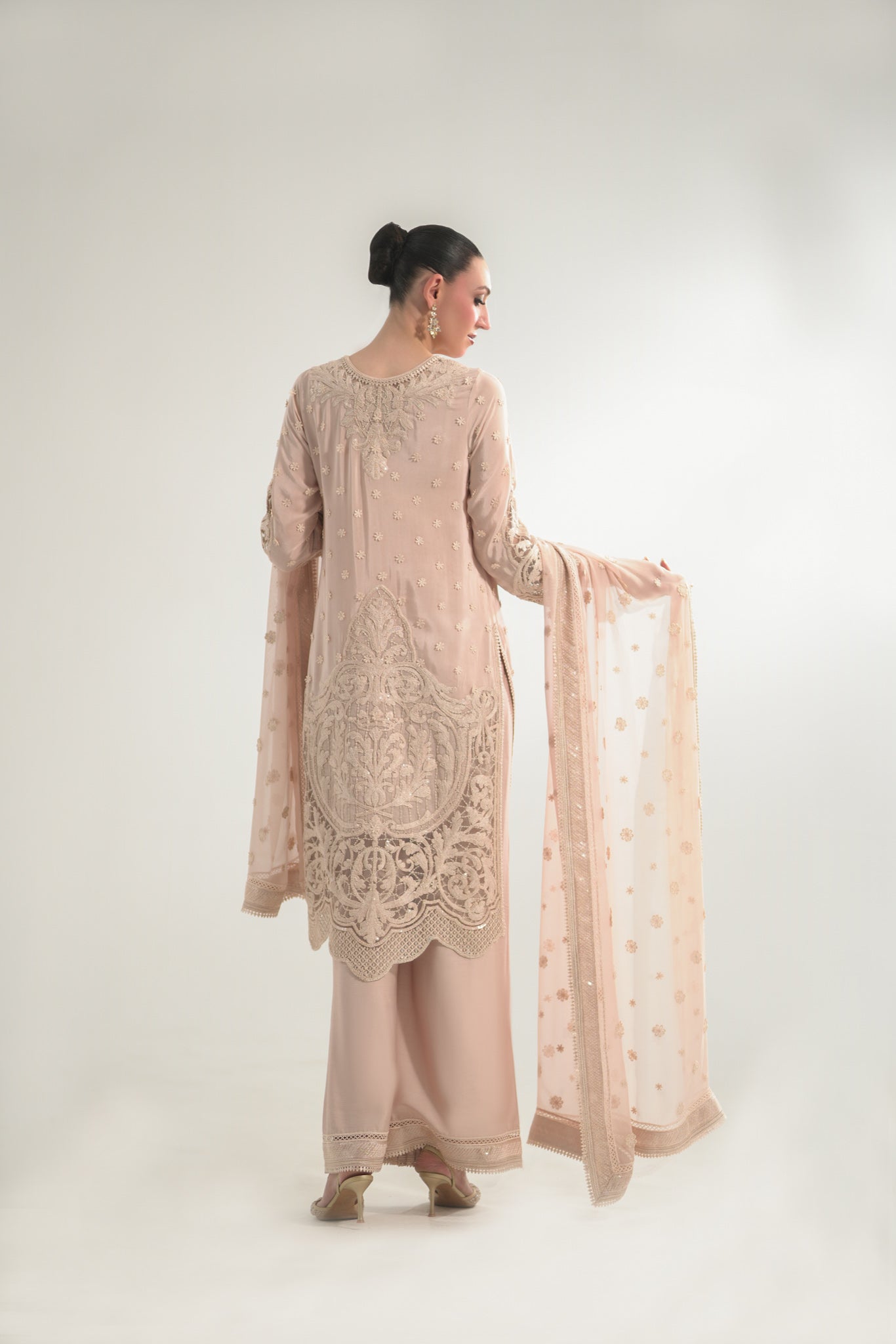 Nia - Rizwan Beyg Design