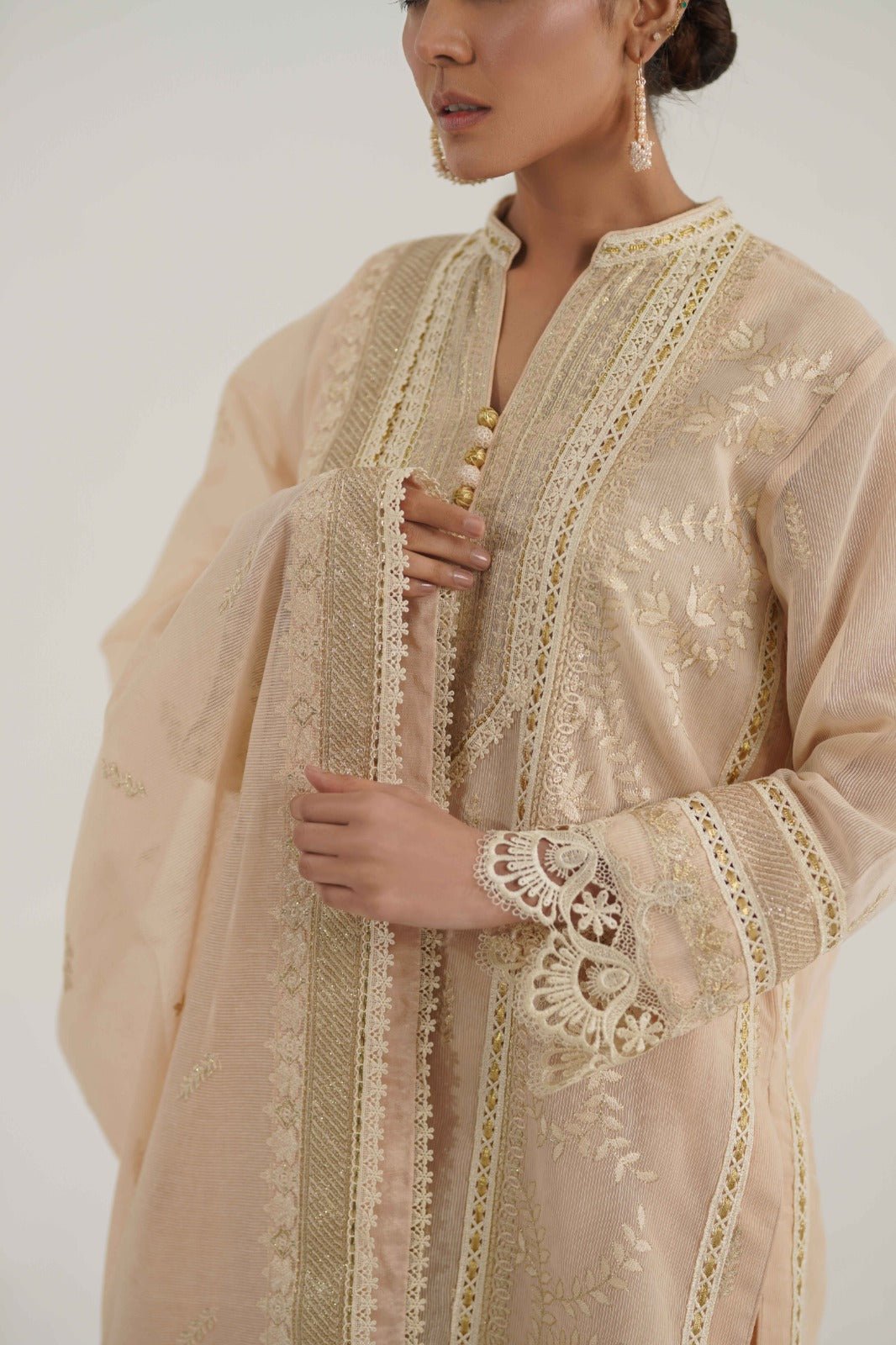 Pembe - Rizwan Beyg Design