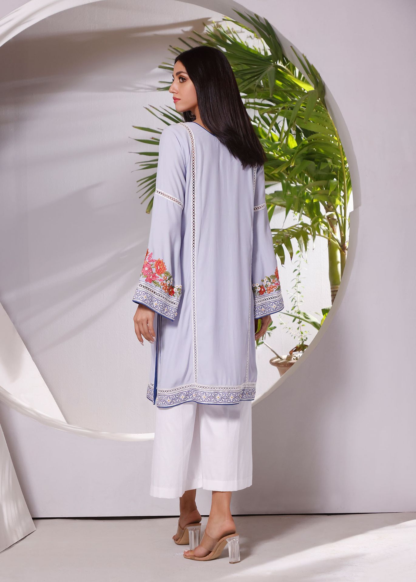 Salonica - Rizwan Beyg Design