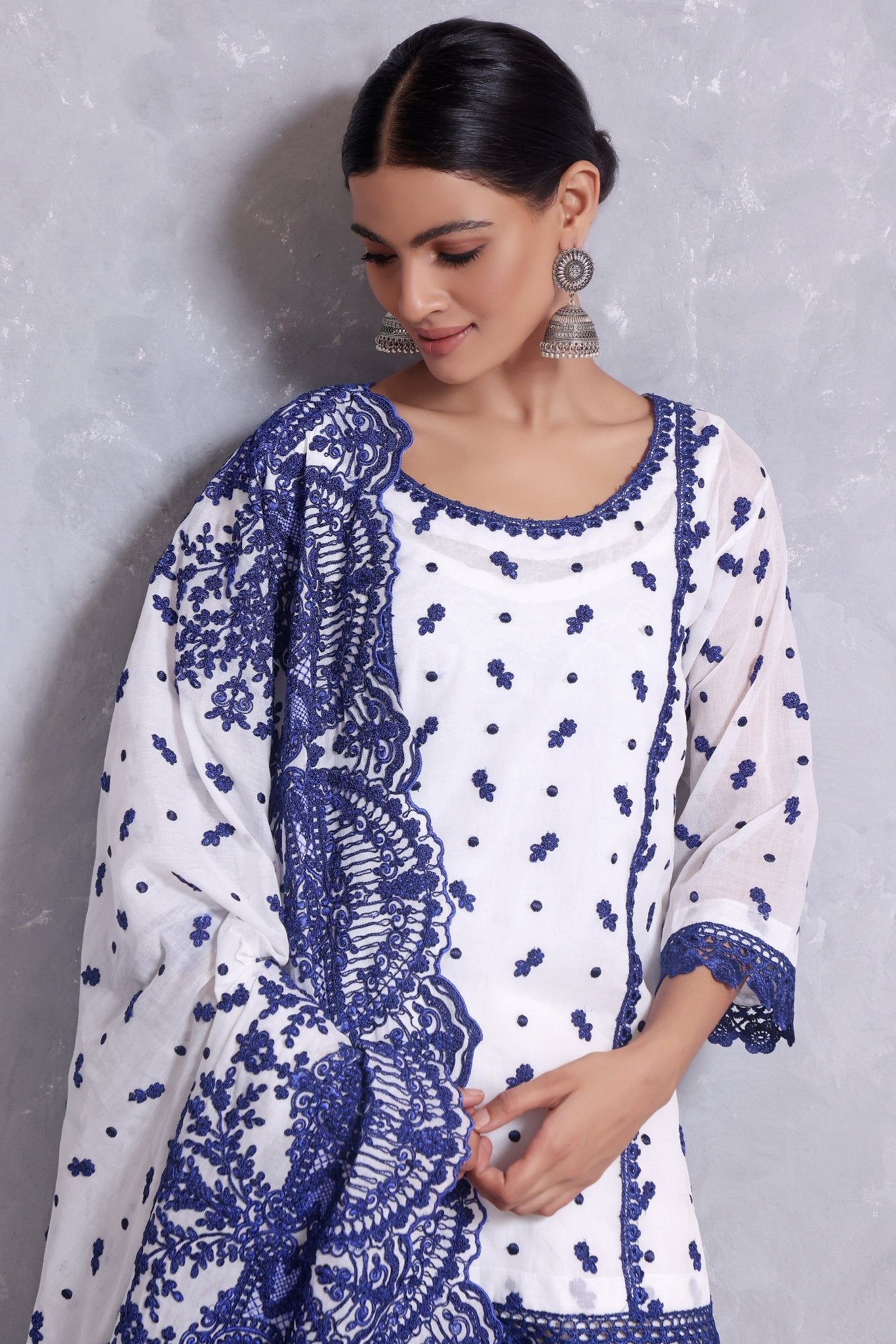 Serafina Blue On White Shawl - Rizwan Beyg Design