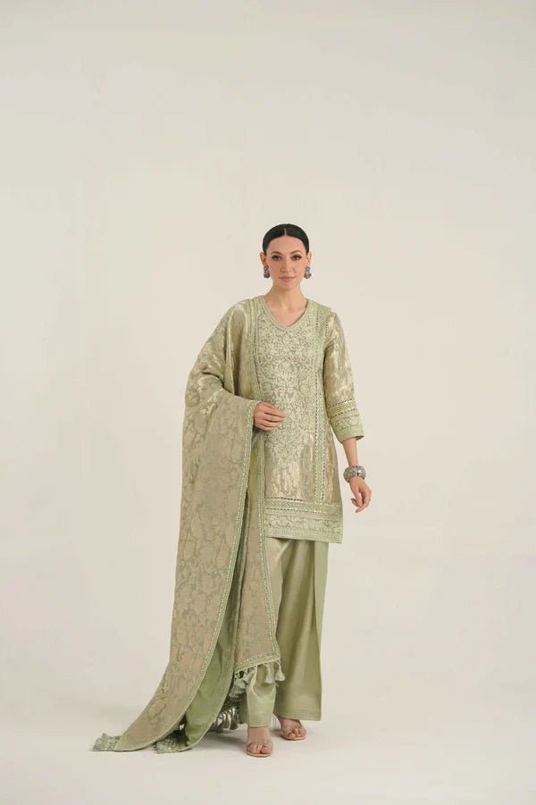 Minimalist Pakistani Fashion: Less is More This Summer - Rizwan Beyg Design