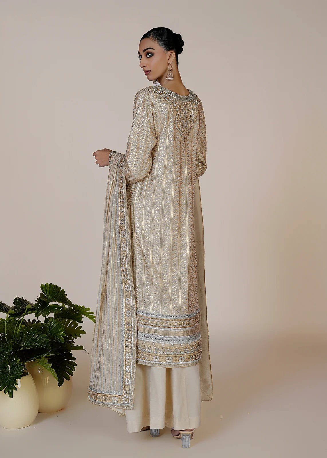 Alana Gold & Silver Ganga Jamni - Rizwan Beyg Design