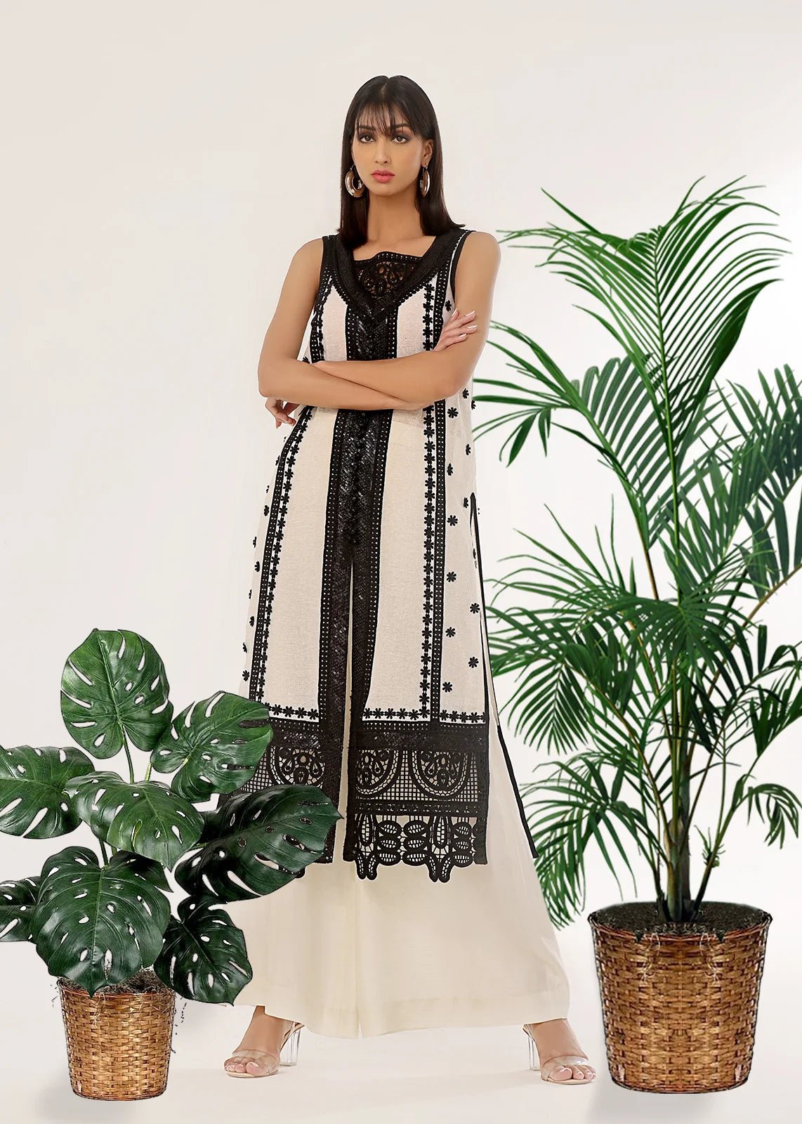 Amal Sleeveless Long Coat - Rizwan Beyg Design