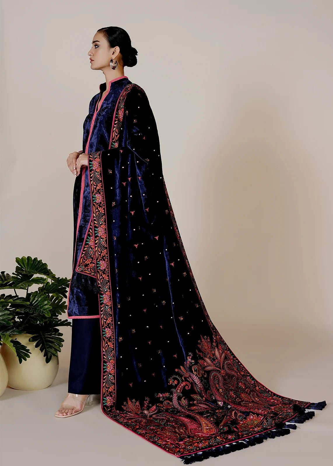 Amayal Blue Velvet Shawl - Rizwan Beyg Design