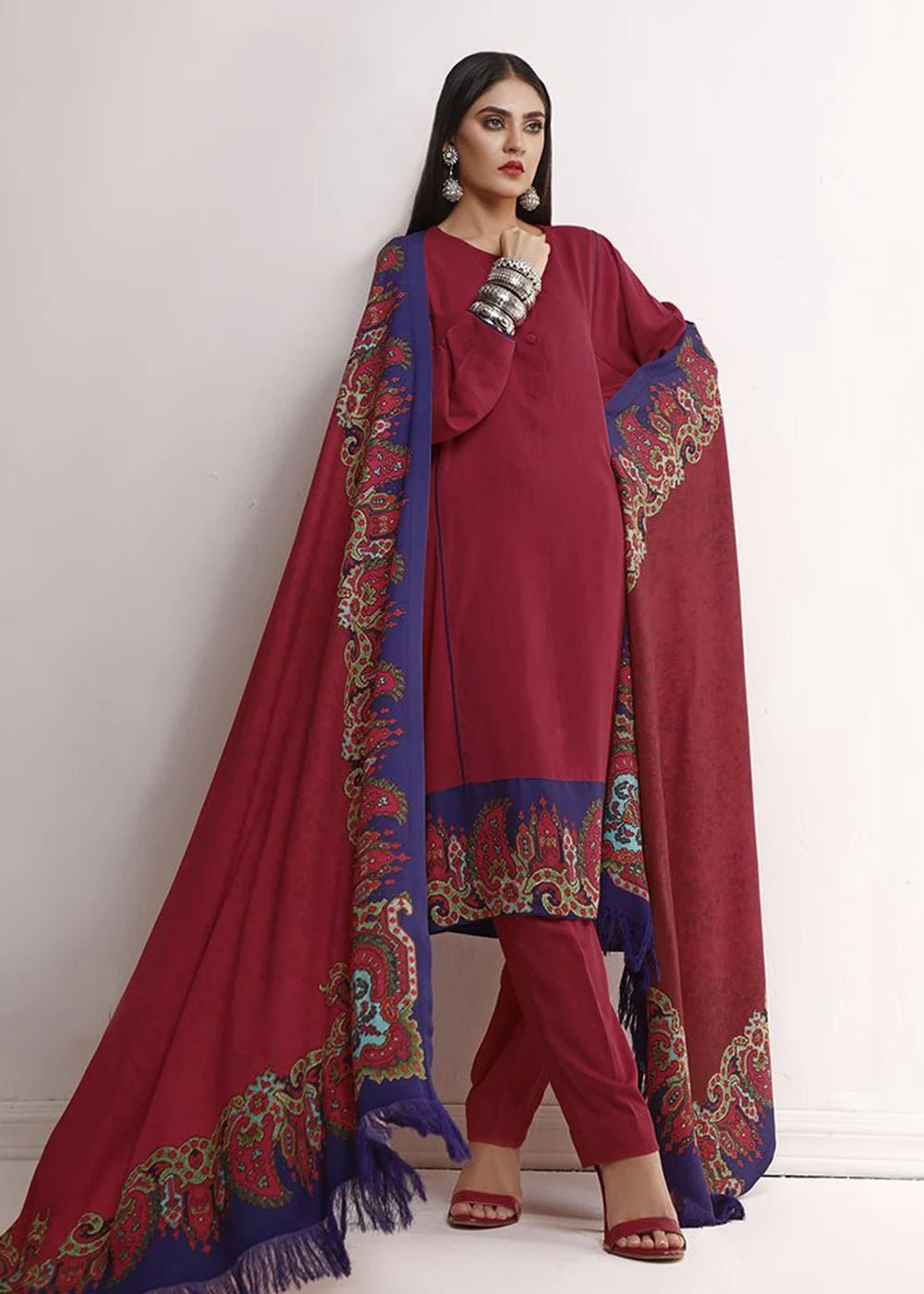 AstraKhan Shawl / Suit - Rizwan Beyg Design