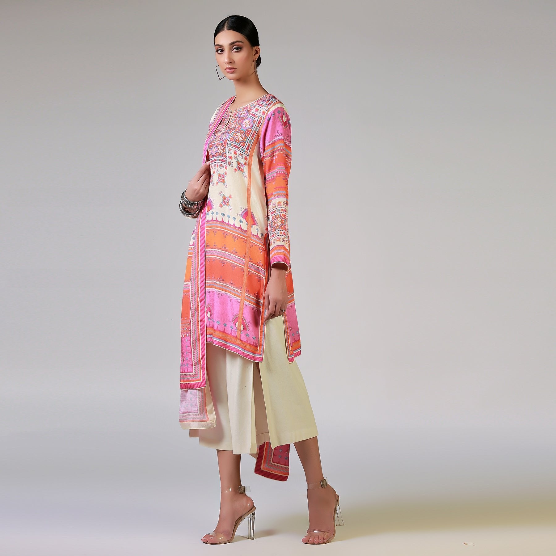 Baluchi Print Off White - Rizwan Beyg Design