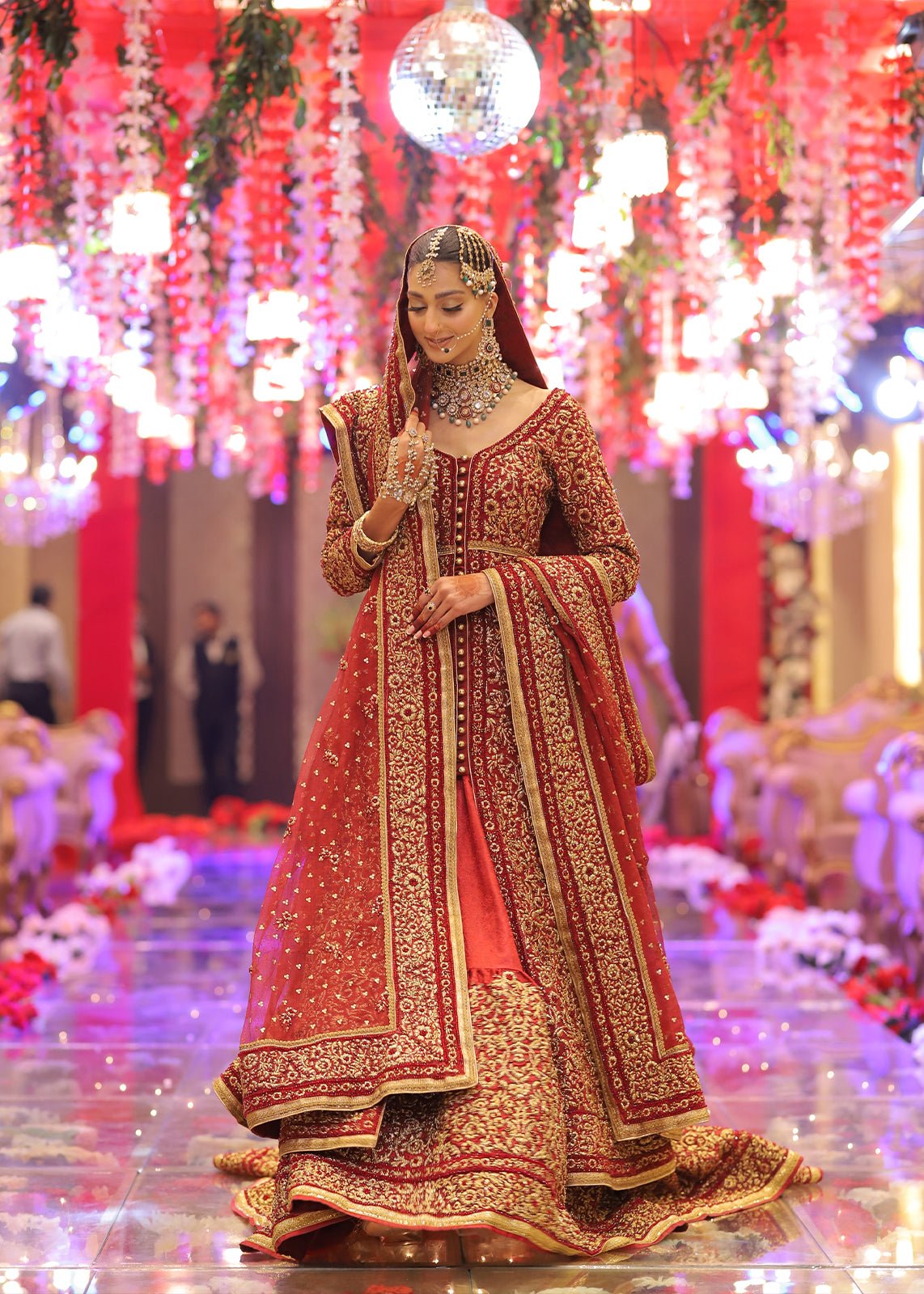 Chamanzar Bridal Red - Rizwan Beyg Design