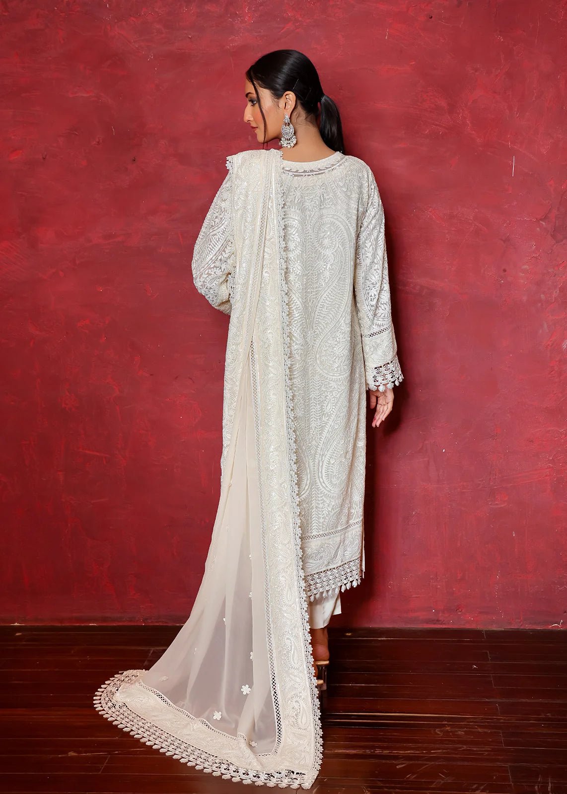 Indian Paisley Offwhite - Rizwan Beyg Design