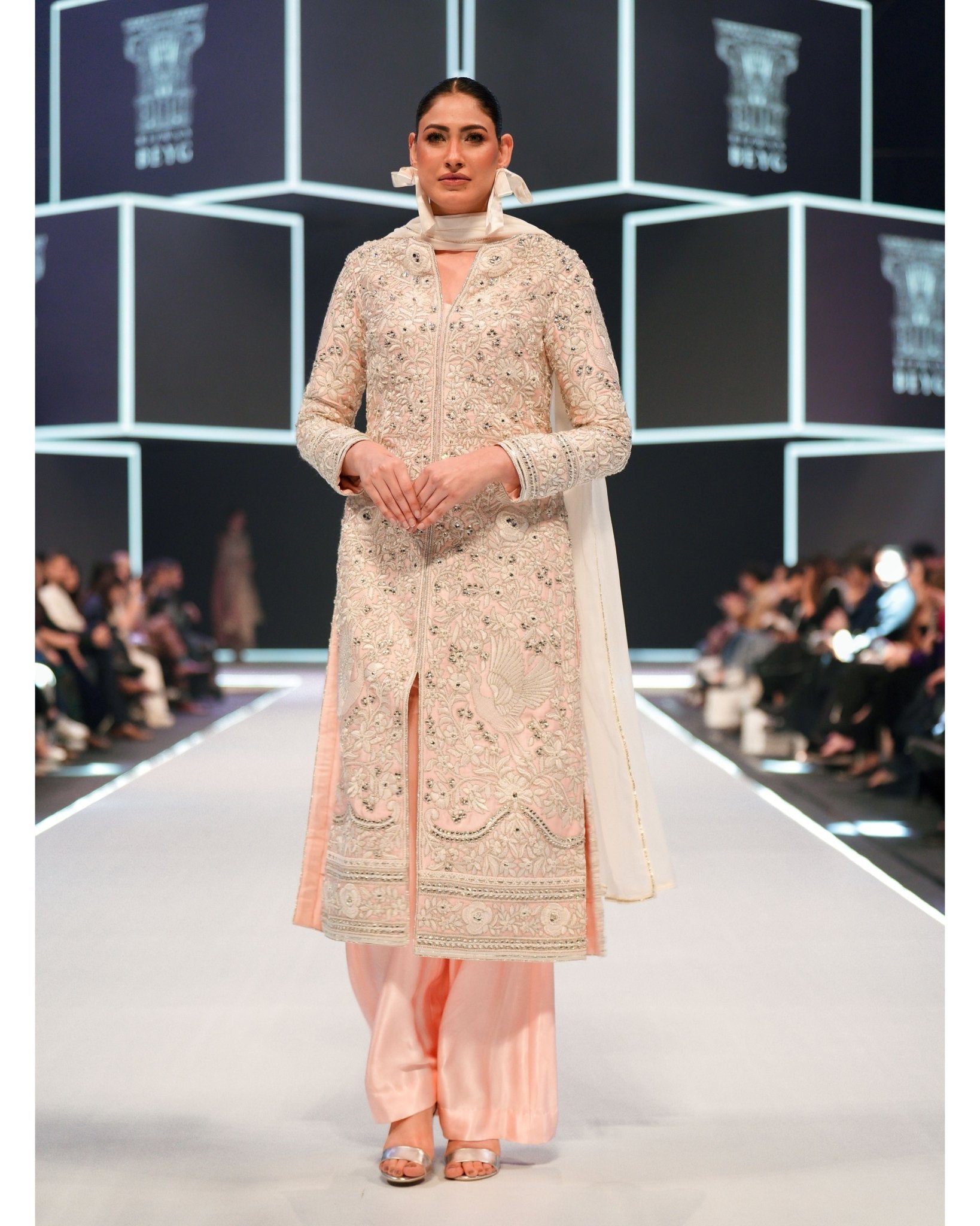 Kiyara Pink - Rizwan Beyg Design