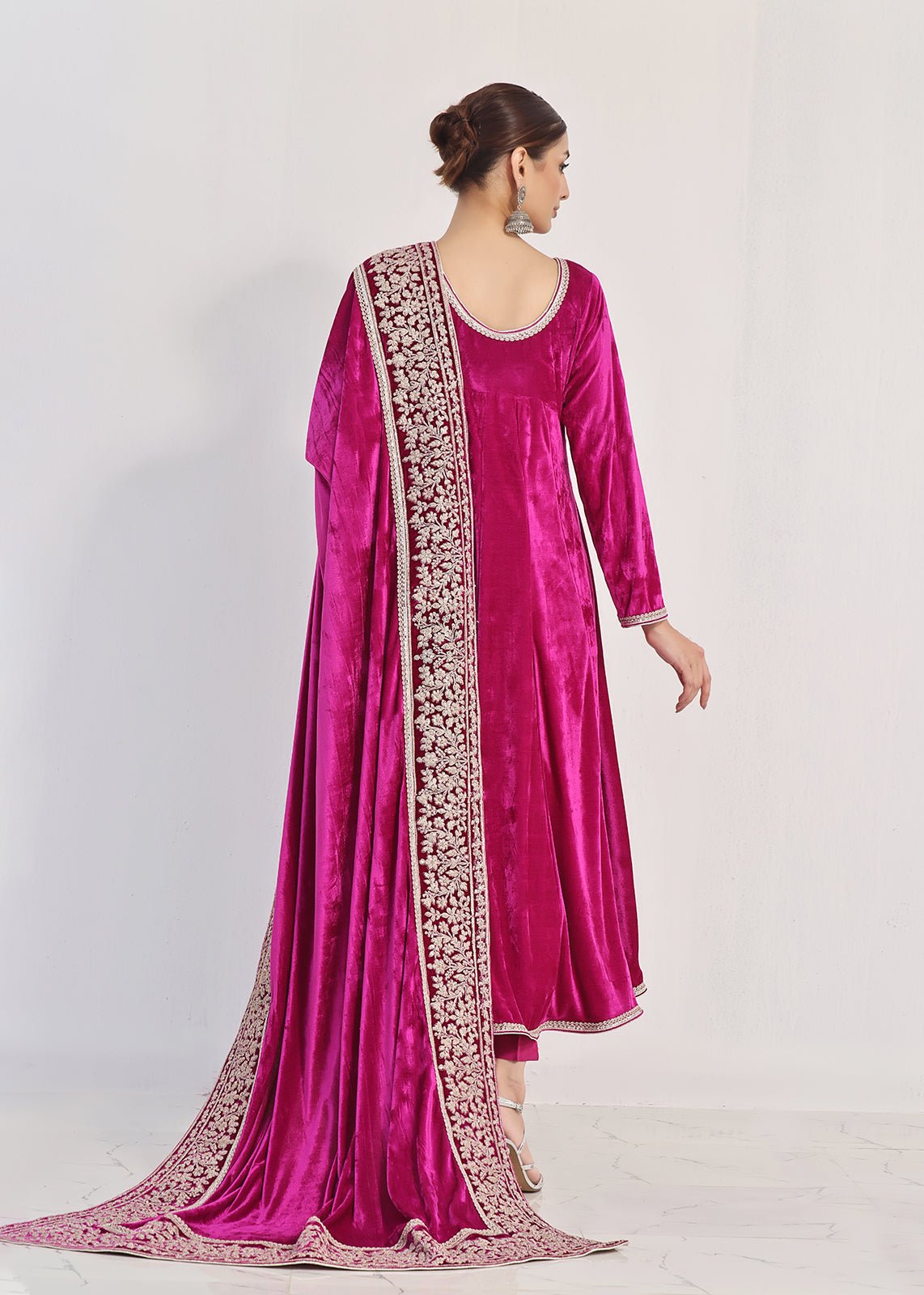 Mishal Magenta Shawl - Rizwan Beyg Design