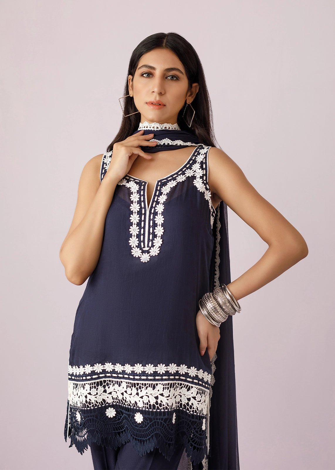 Mustabshira Sleeveless - Rizwan Beyg Design