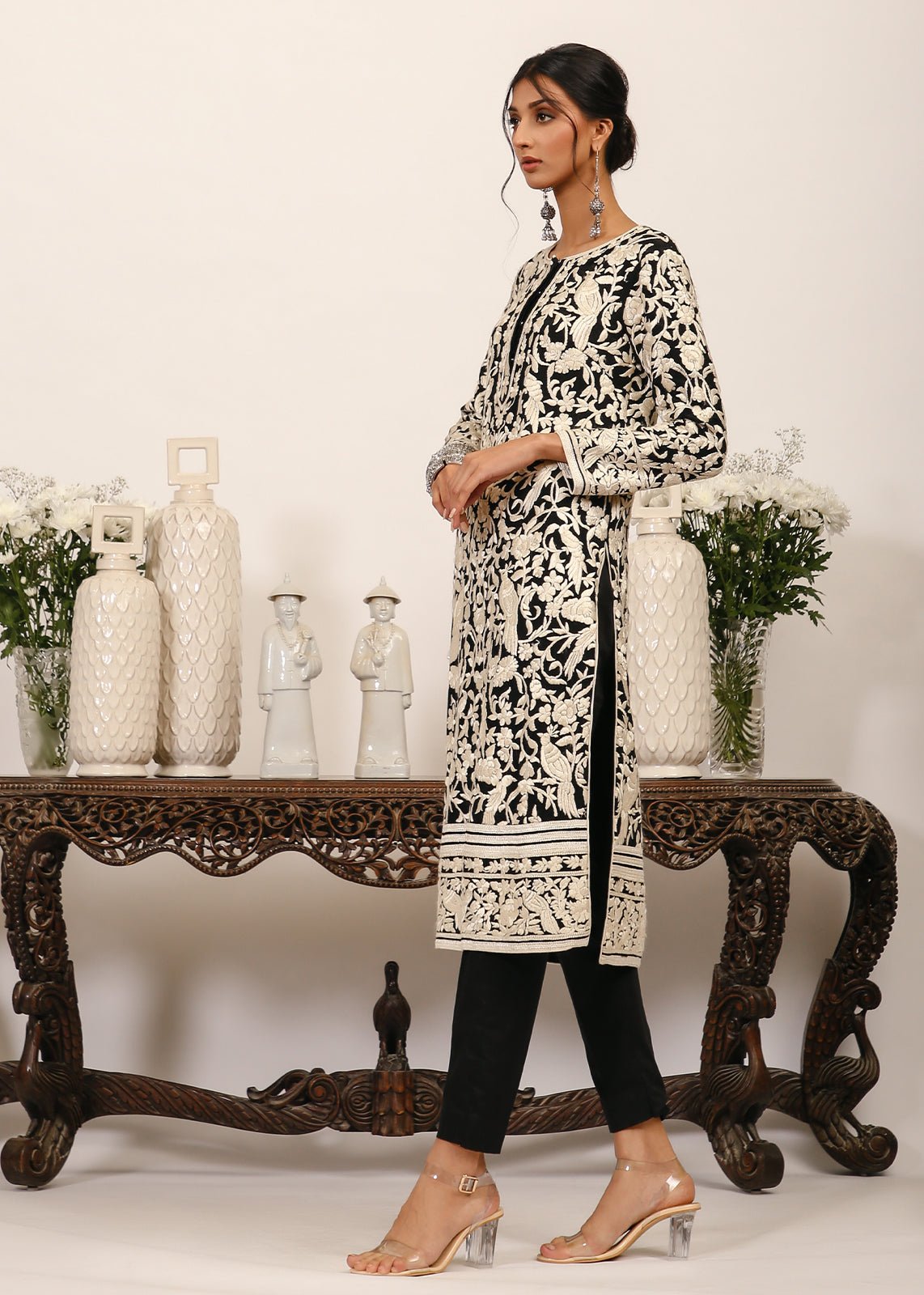 Parsi Gara Shawl - Rizwan Beyg Design