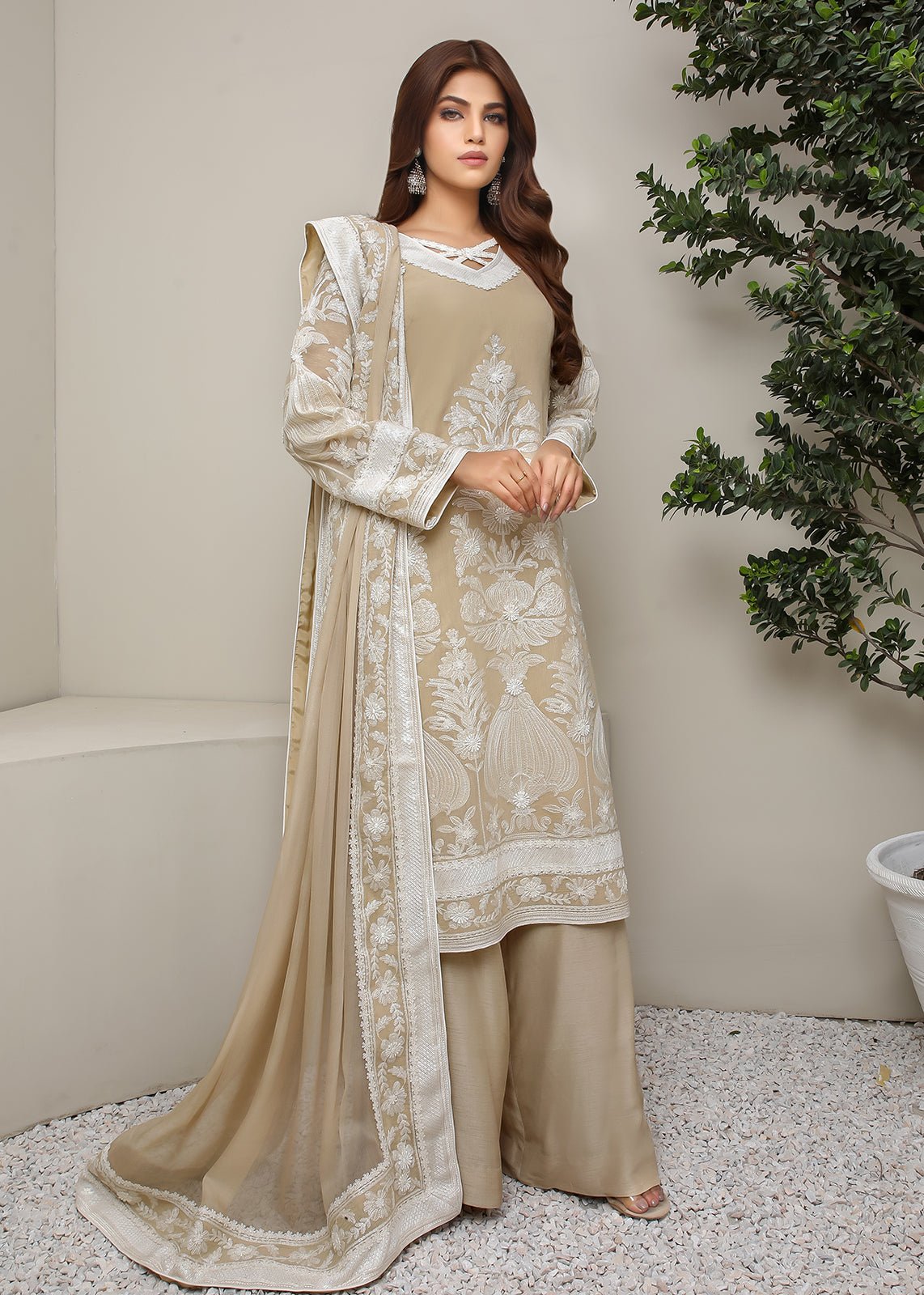 Petiole Beige - Rizwan Beyg Design