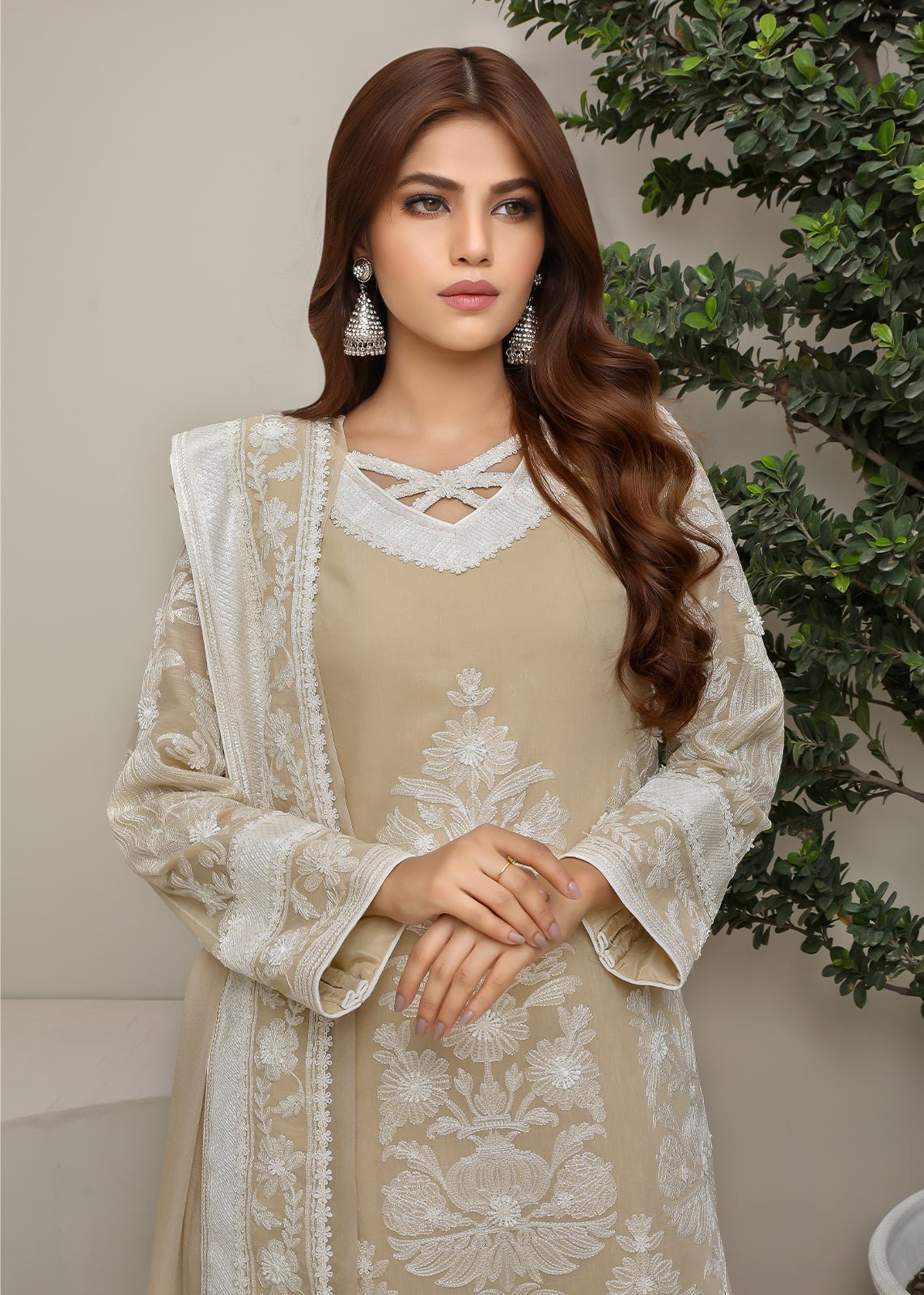 Petiole Beige - Rizwan Beyg Design