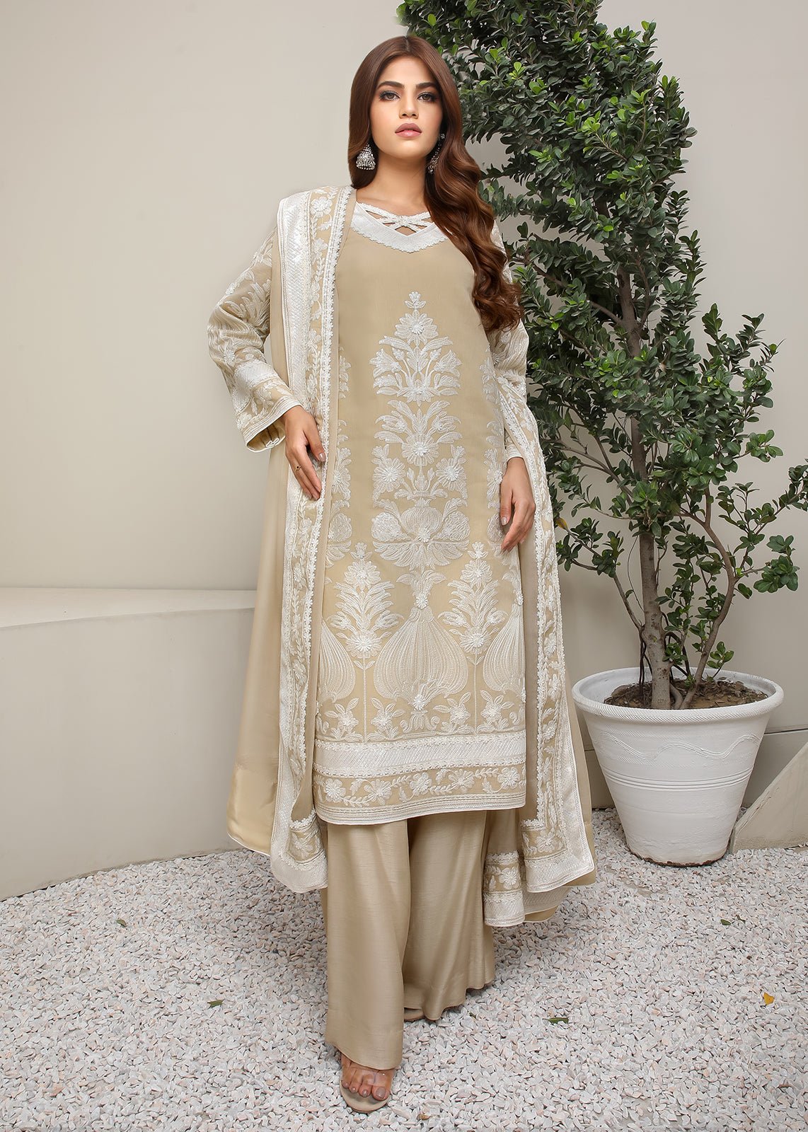 Petiole Beige - Rizwan Beyg Design