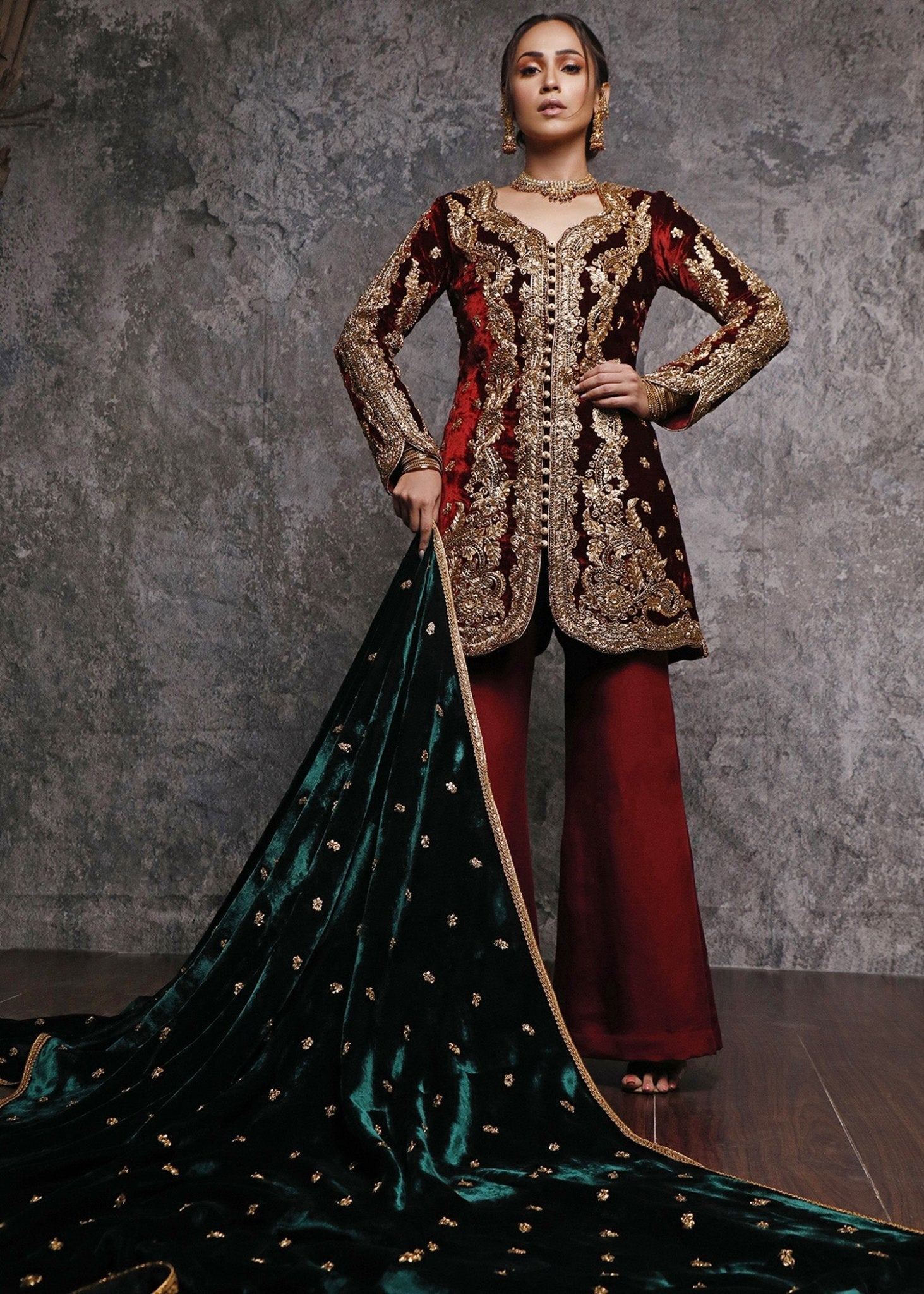 Shahtaj Aree Naqshee & Zardozi Jacket - Rizwan Beyg Design