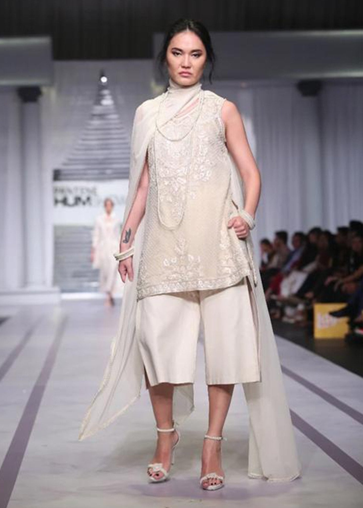 Sleeveless Shirt with Ankle - high Trousers - Rizwan Beyg Design