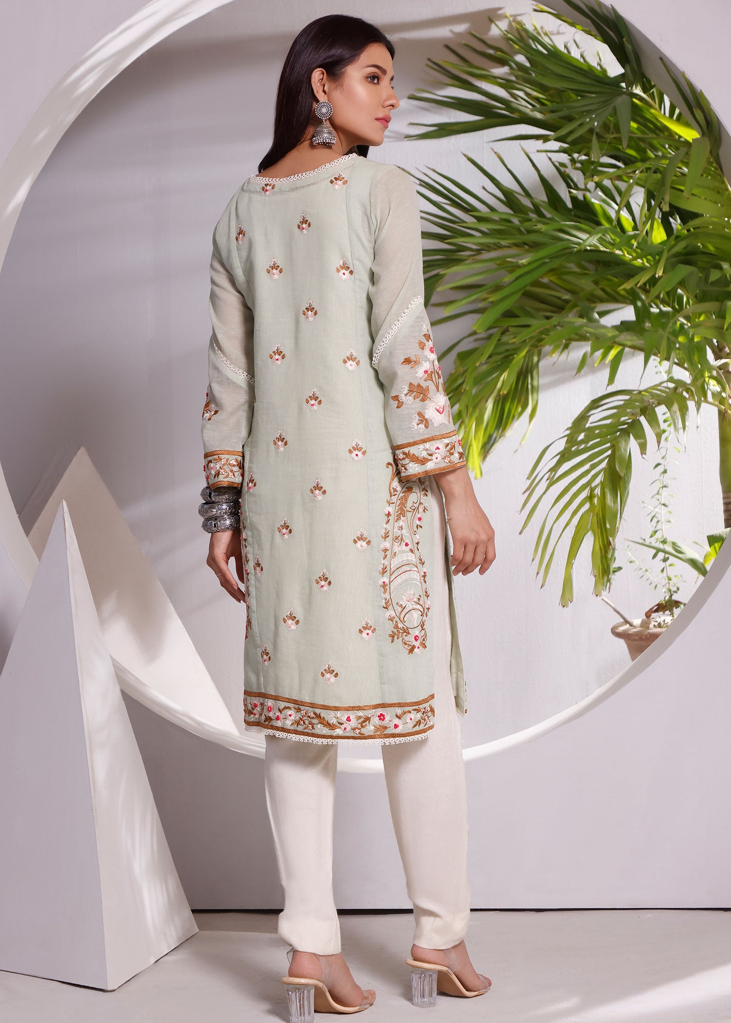 Rizwan Beyg | Karandi | Summer Spring Collection | Pakistani Pret Wear | Luxury | Chikan Embroidery with Hand work